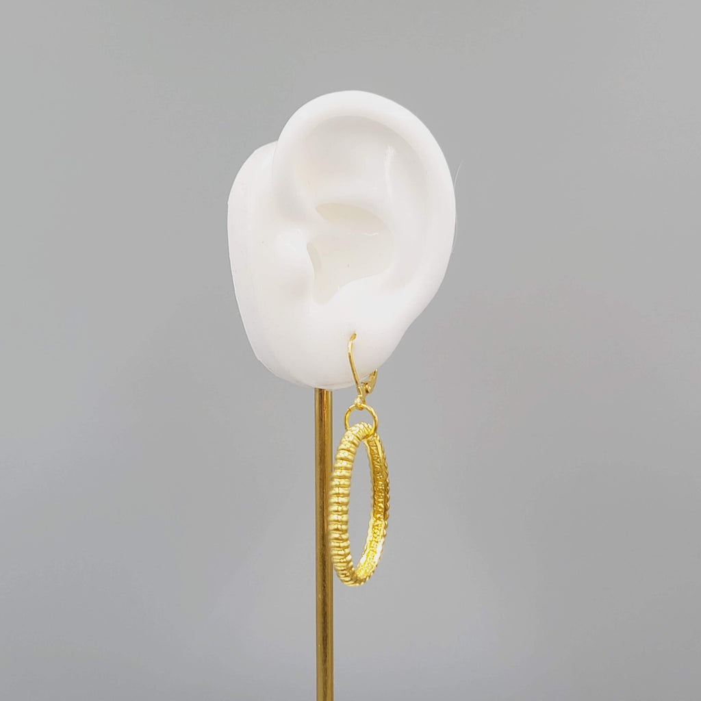 Gold tone Pierced Earrings Dangle Oval Open Hoops Leverback 1.5"