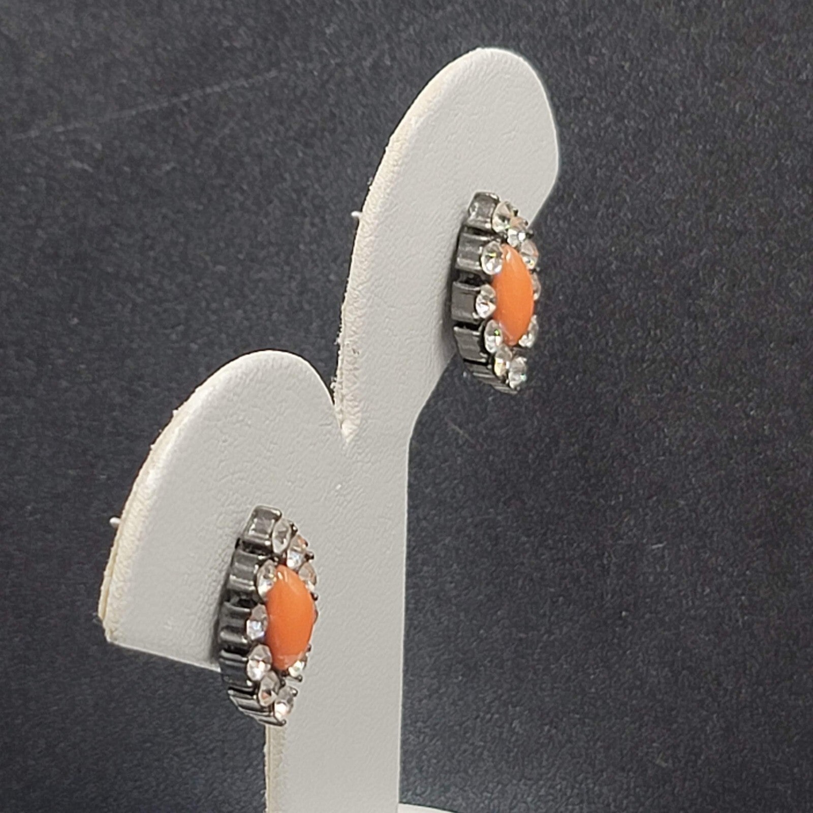 Pierced Earrings Black Metal Rhinestone Diamond Shape Studs 3/4"