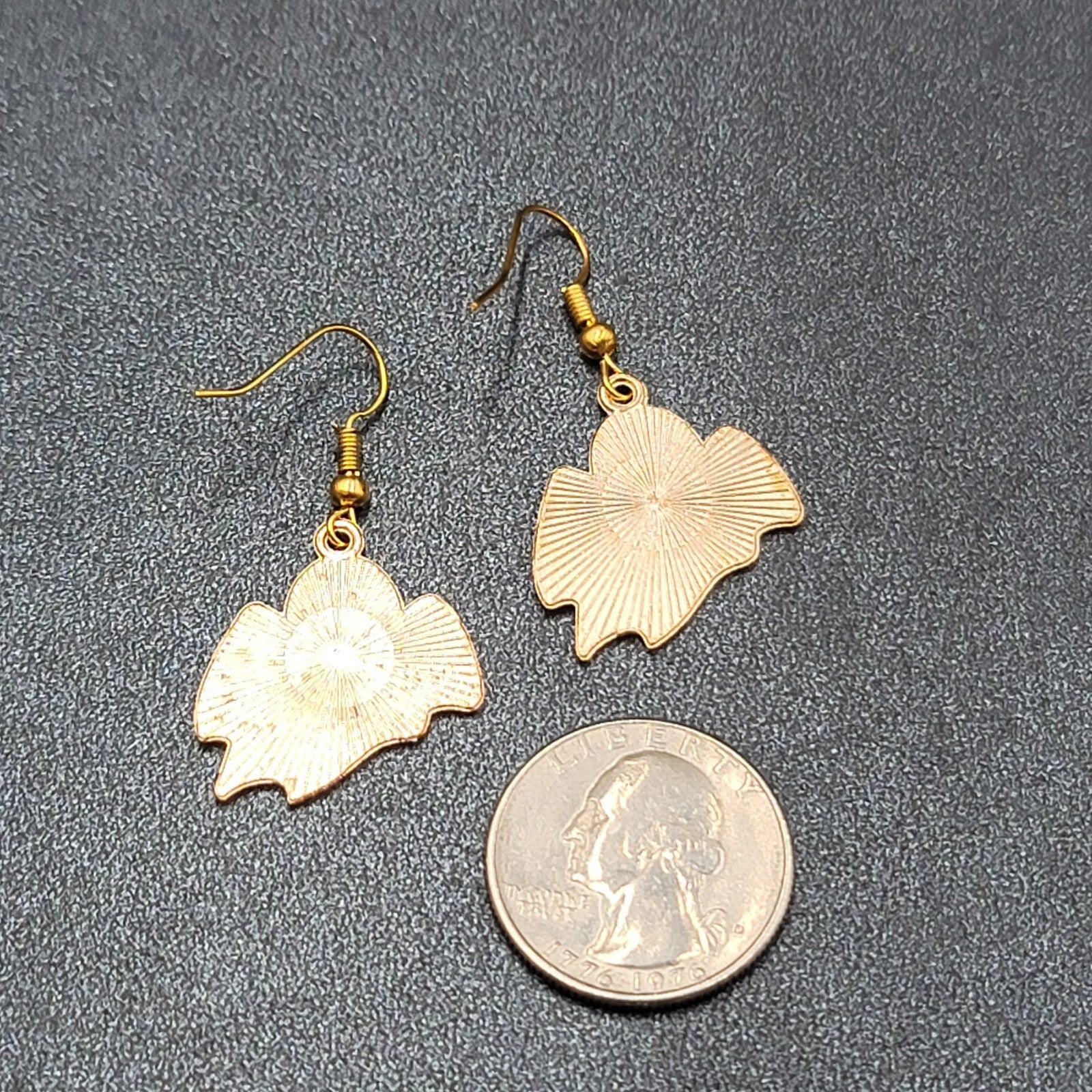 Halloween Spooky White Ghost Pierced Earrings Gold tone Enamel Dangle 1"