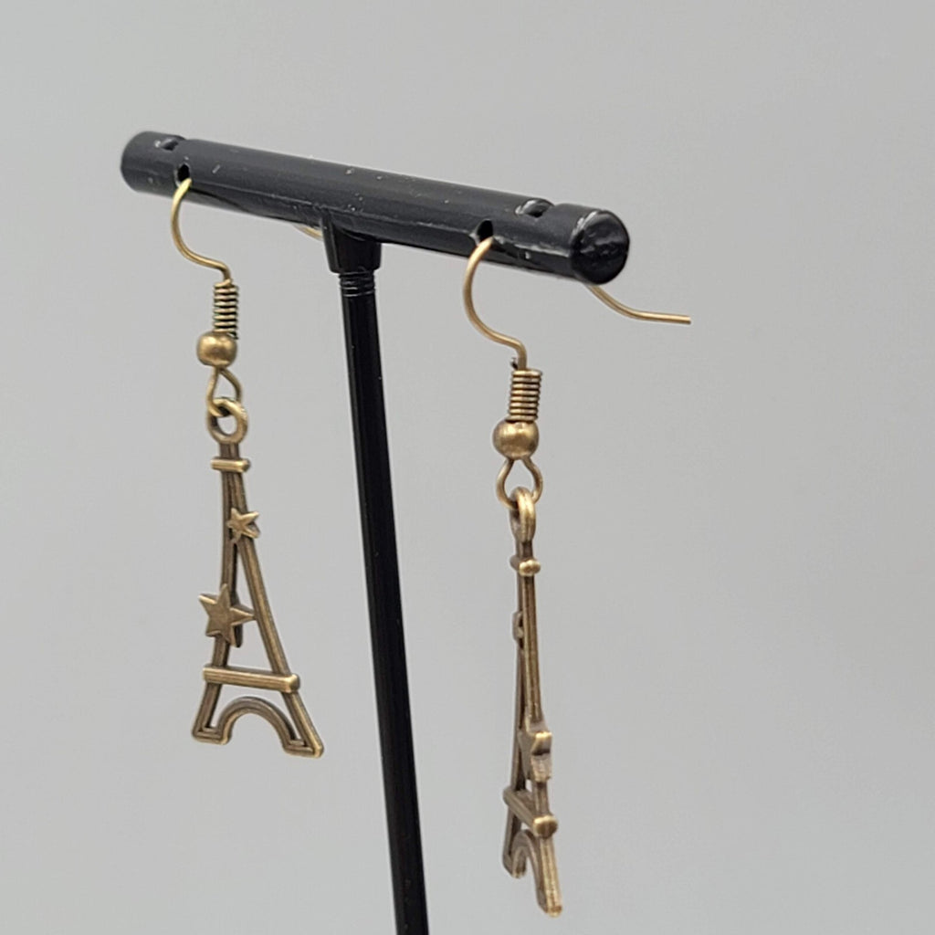 Eiffel Tower Pierced Earrings Bronze tone Stars Dangle NEW 1 1/8"