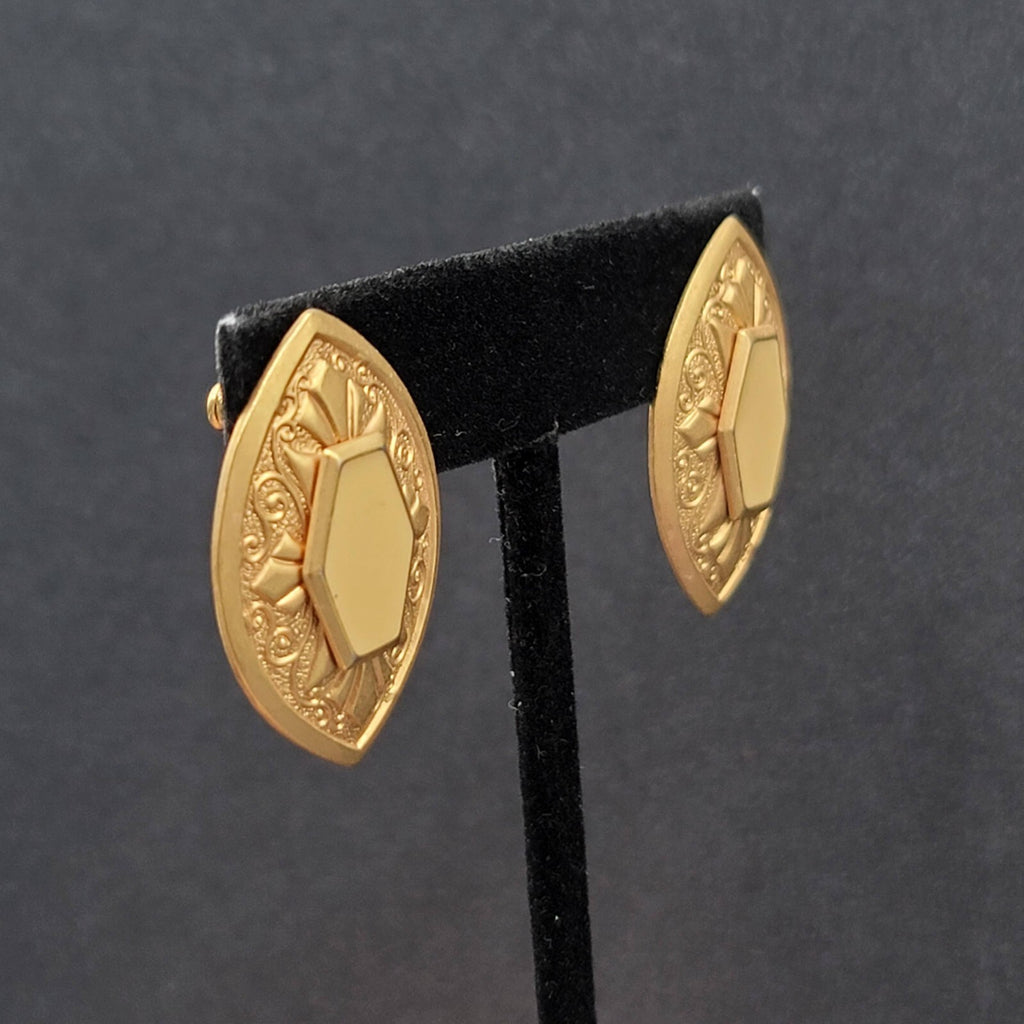 Pierced Earrings Gold tone Ivory Enamel Textured Drop 1.25"