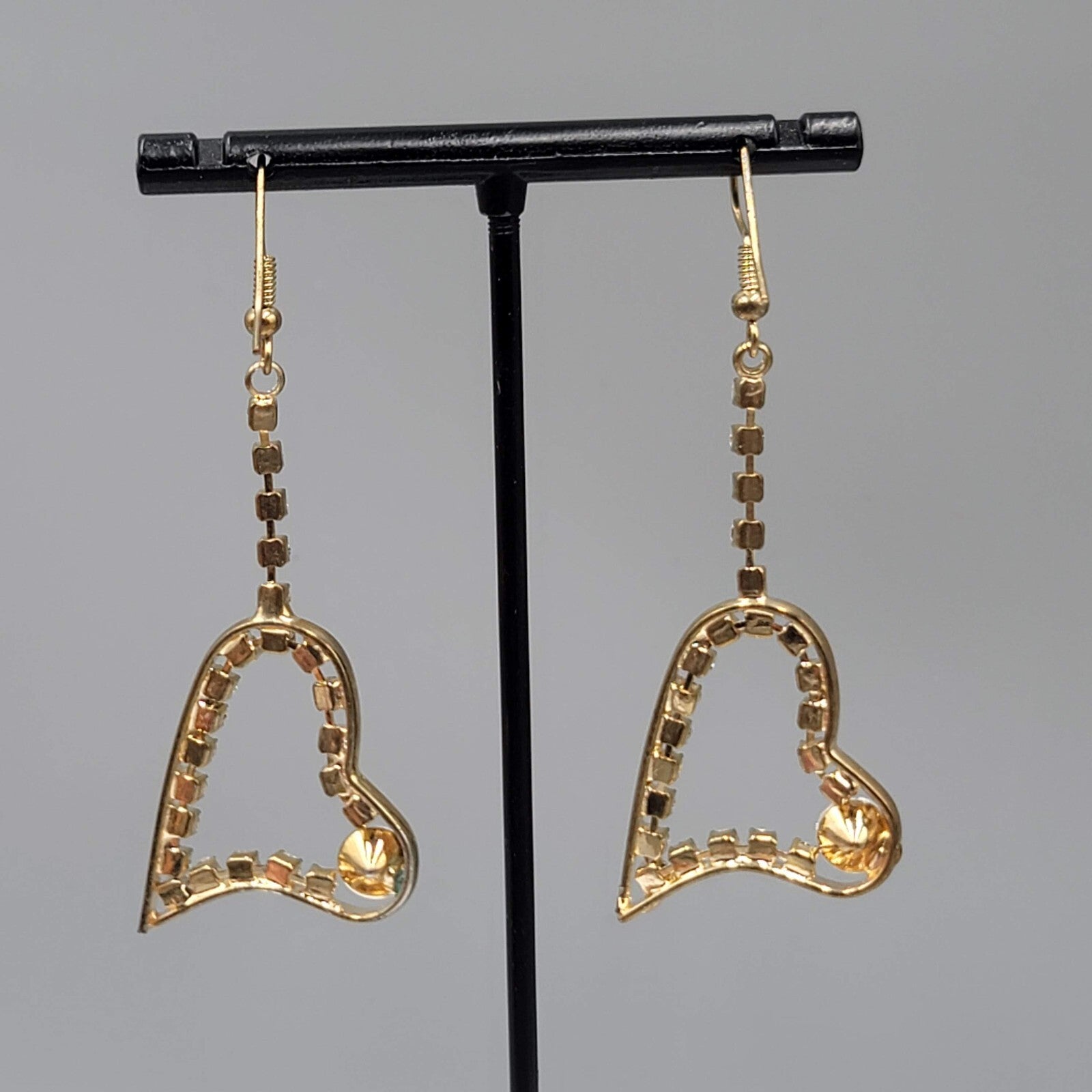 Dangle Heart Pierced Earrings Gold tone Rhinestone 2"