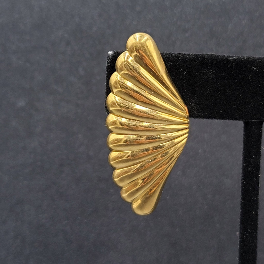 Vintage Clip on Earrings Lightweight Gold tone Plastic Clip 1 5/8"