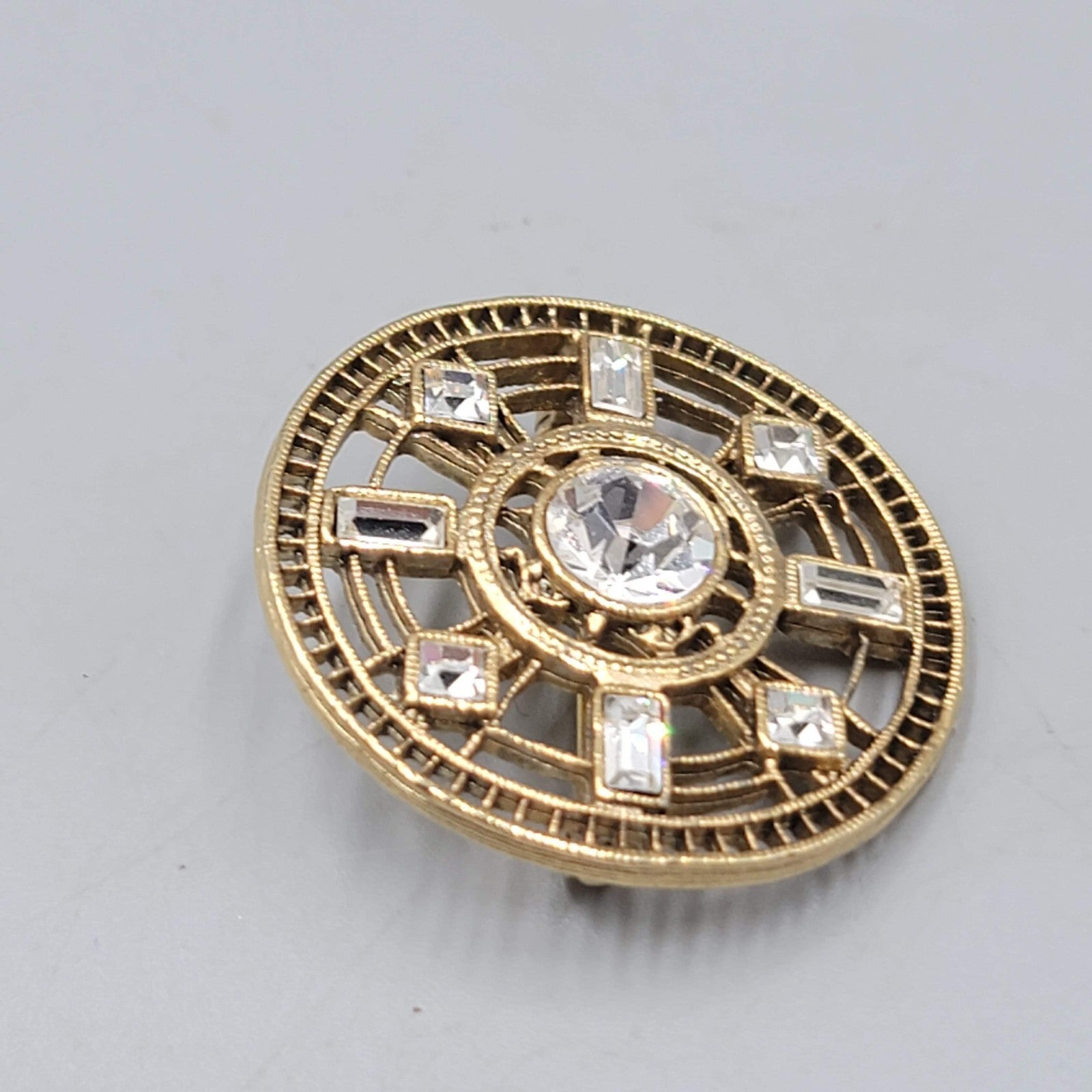 Vintage 1928 Round Open Work Brooch Gold tone Rhinestone 1 3/8 in
