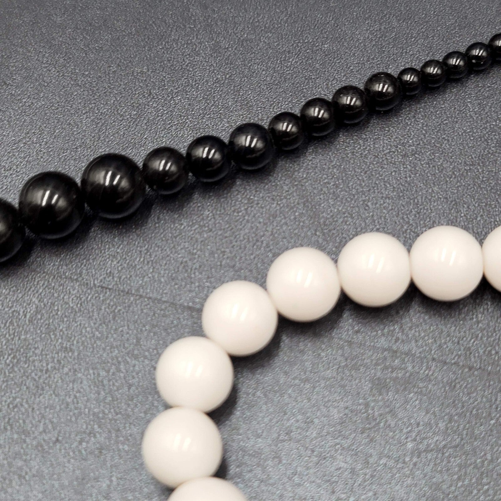 Kim Rogers Acrylic Beaded Necklace Red White Black Long 32" NEW