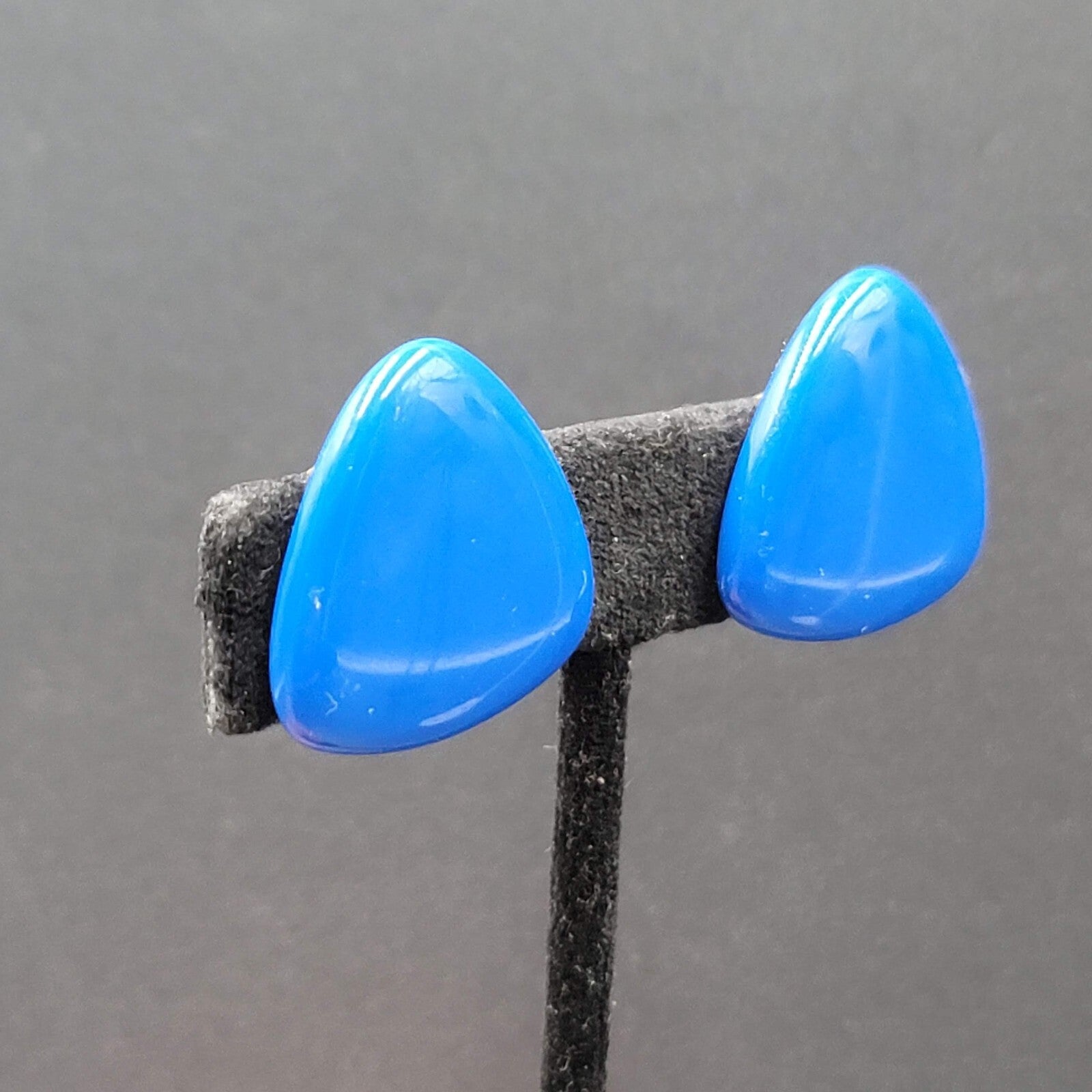 Vintage Clip on Earrings Blue Acrylic Rounded Triangles 1"