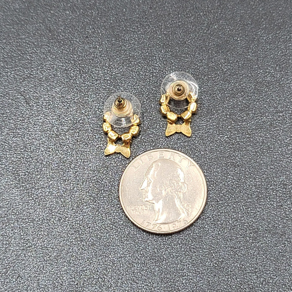 Christmas Pierced Earrings Gold tone Rhinestone Wreath Studs 1/2"
