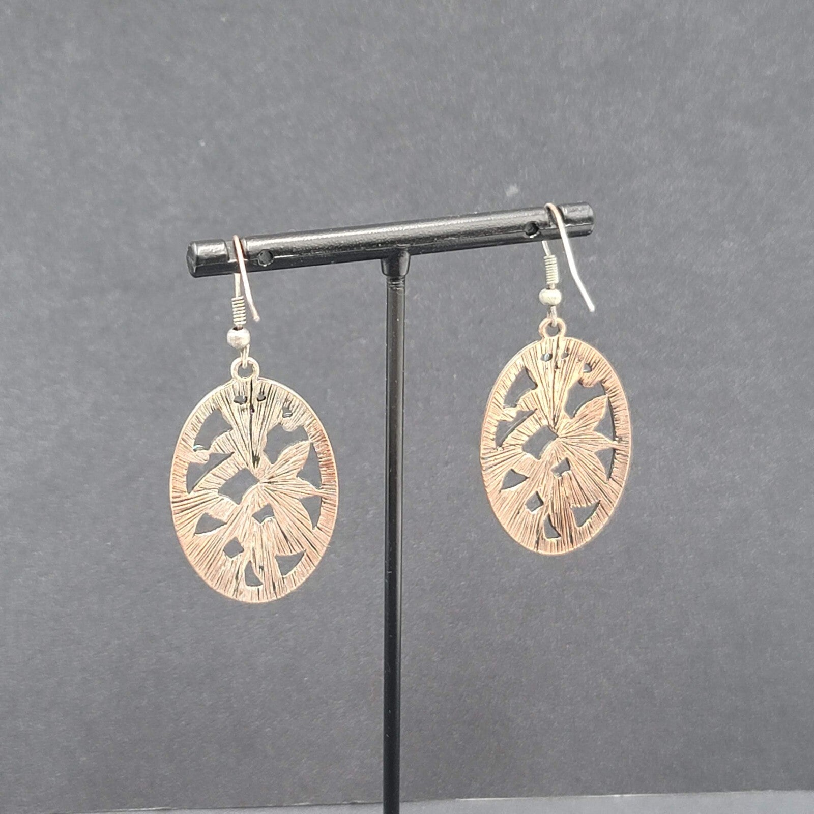 Pierced Earrings  Flowers Oval Statement Blue Accent Dangle 1.5"