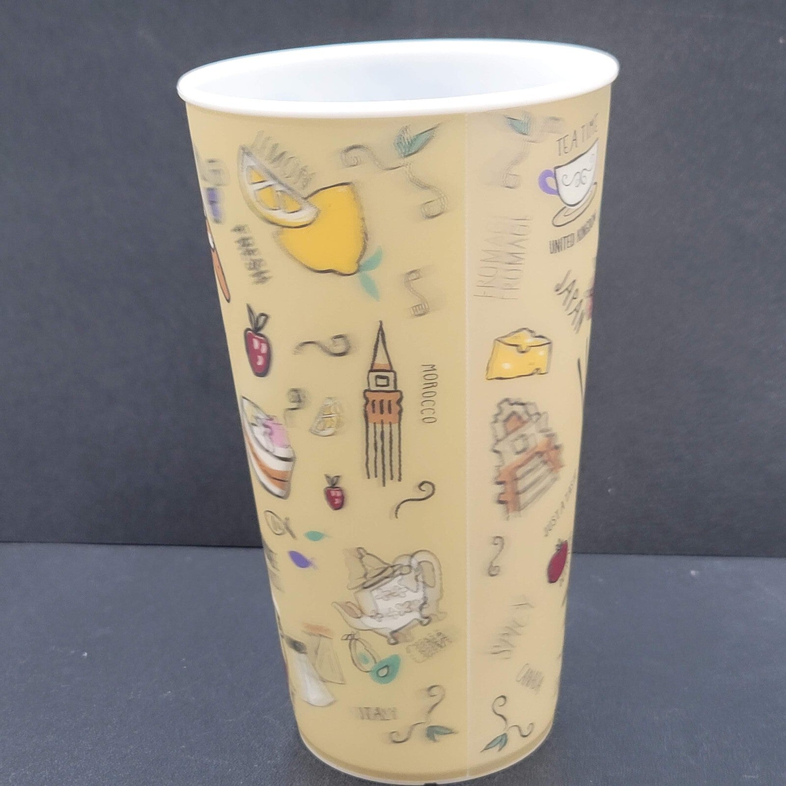 Mickey Mouse Tumbler Prize Remys Hide Squeak Scavenger Hunt Epcot Plastic Cup