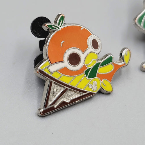 Disney Pin Hidden Mickey Orange Bird Lounging Frustrated Lot of 2