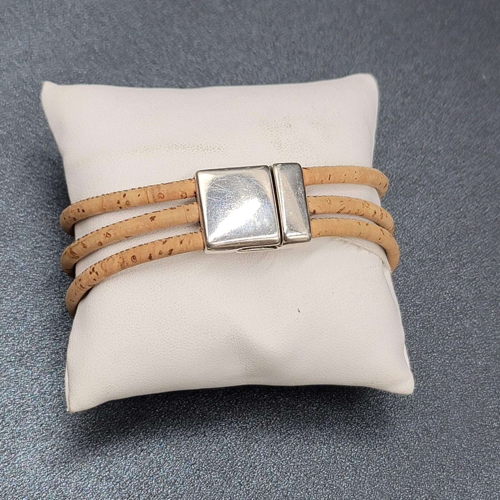 Cork Bracelet Silver tone Multicolor Crystal Rhinestone Magnetic Closure 6.5"