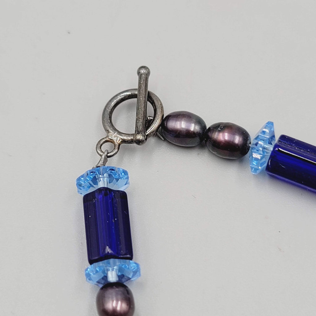 Blue Glass Peacock Pearl Bead Bracelet Toggle Clasp 7 in