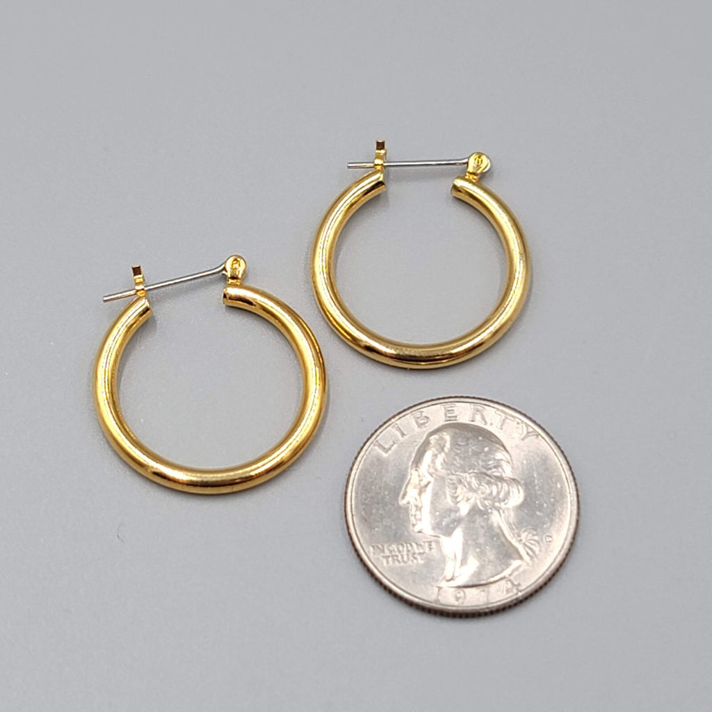 Pierced Earrings Gold tone Round Hoops 7/8"