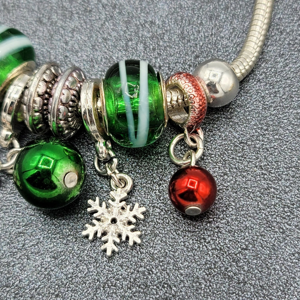 Christmas Holiday Slide Charm Bracelets 8" Silver tone 10 charms Dangle 