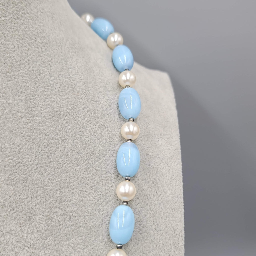 Vintage Swirl Blue Acrylic Necklace White Silver tone Beads 24 in