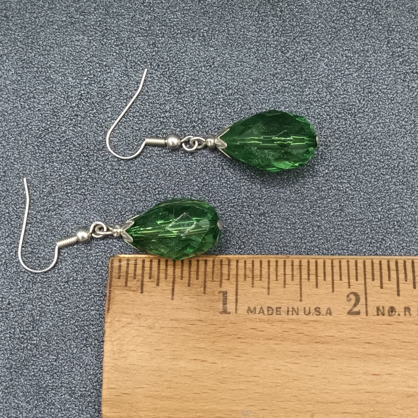 Pierced Earrings Silver tone Acrylic Green Faceted Teardrop Dangle 1"
