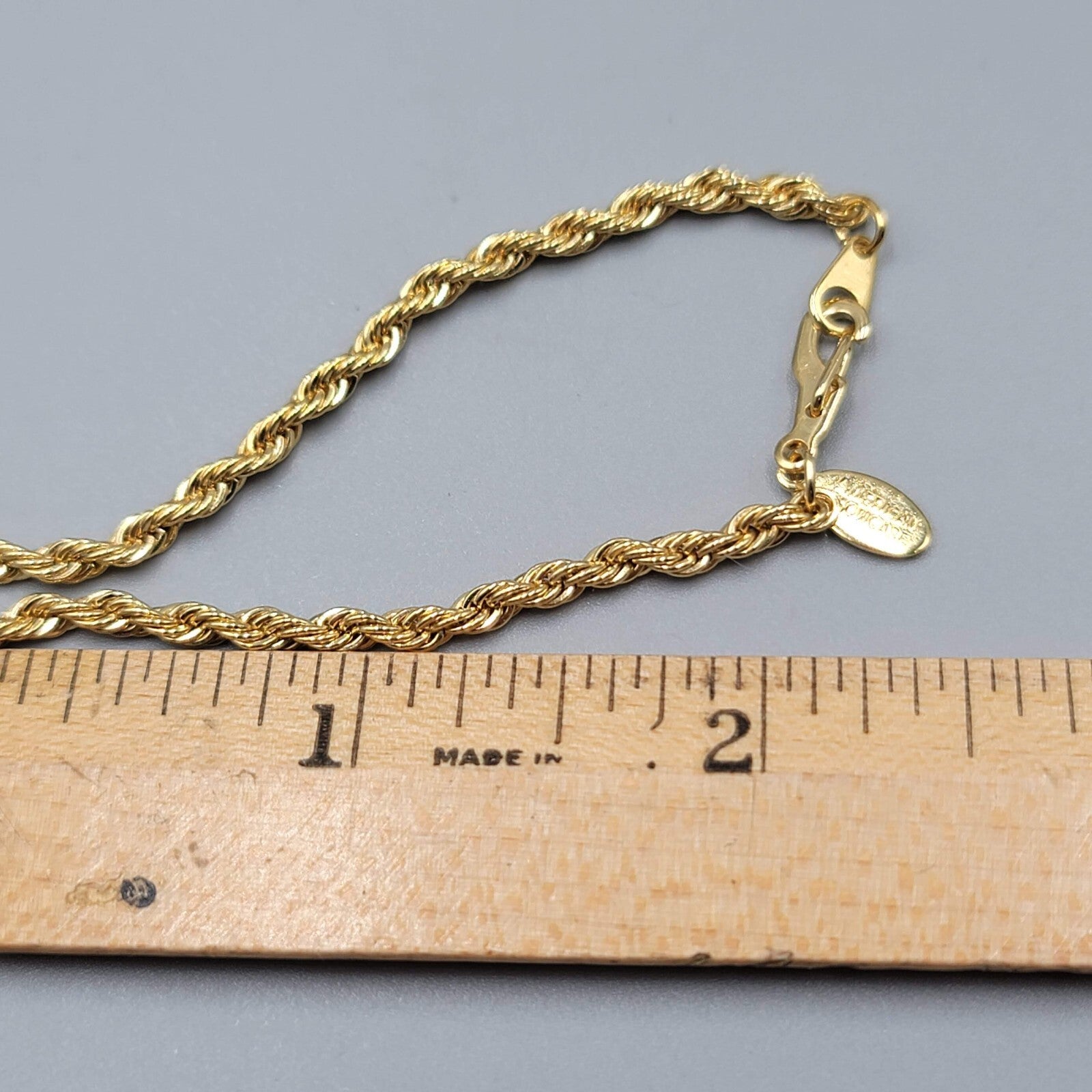 Vintage Signed American Showcase Gold Tone Rope Chain Bracelet 7 in