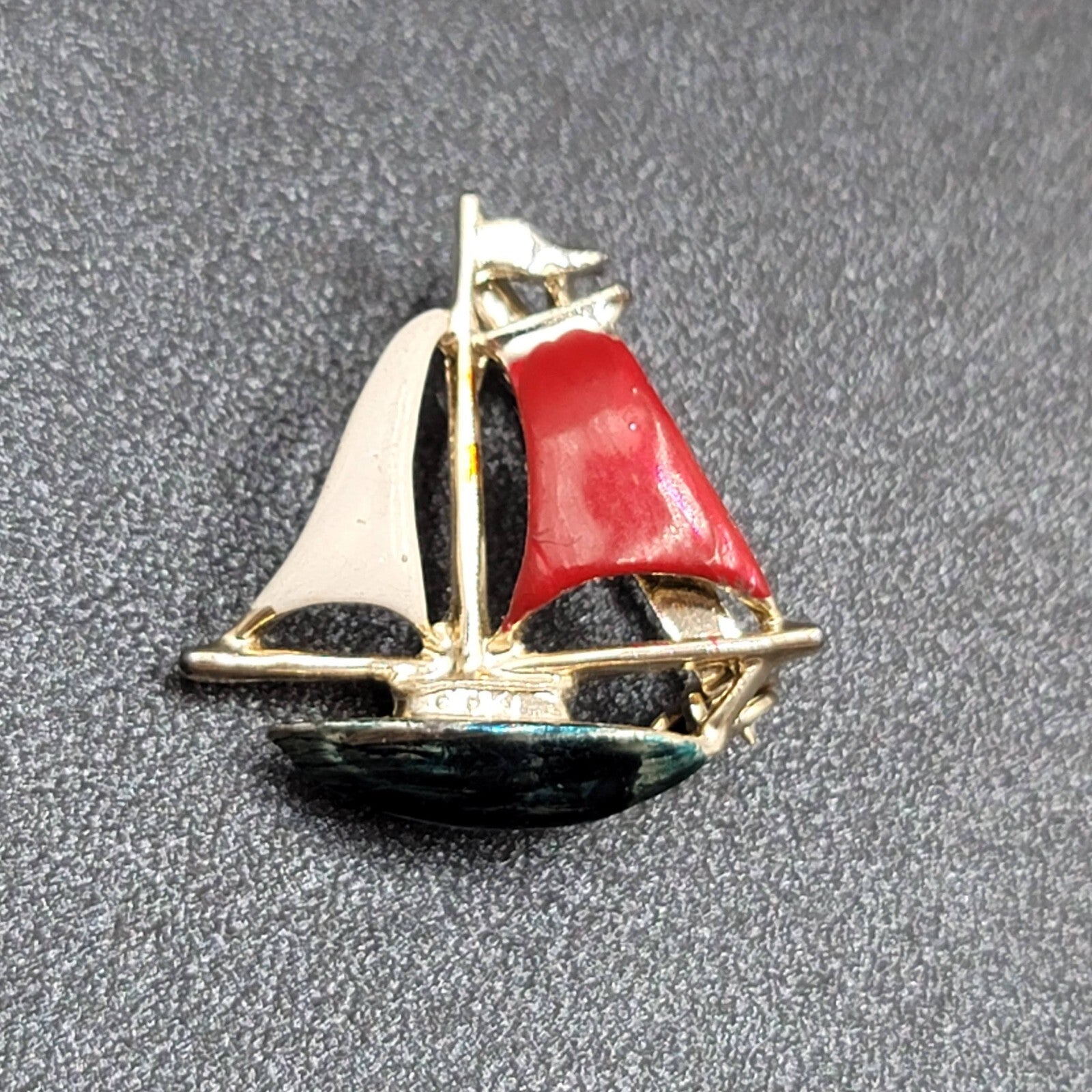 Vintage Brooch Multi Color Enamel Sailboat Red White Blue Estate Jewelry 1"