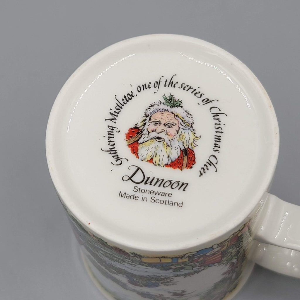Gathering Mistletoe Stoneware Mug Dunoon Scotland Christmas Cheer Series