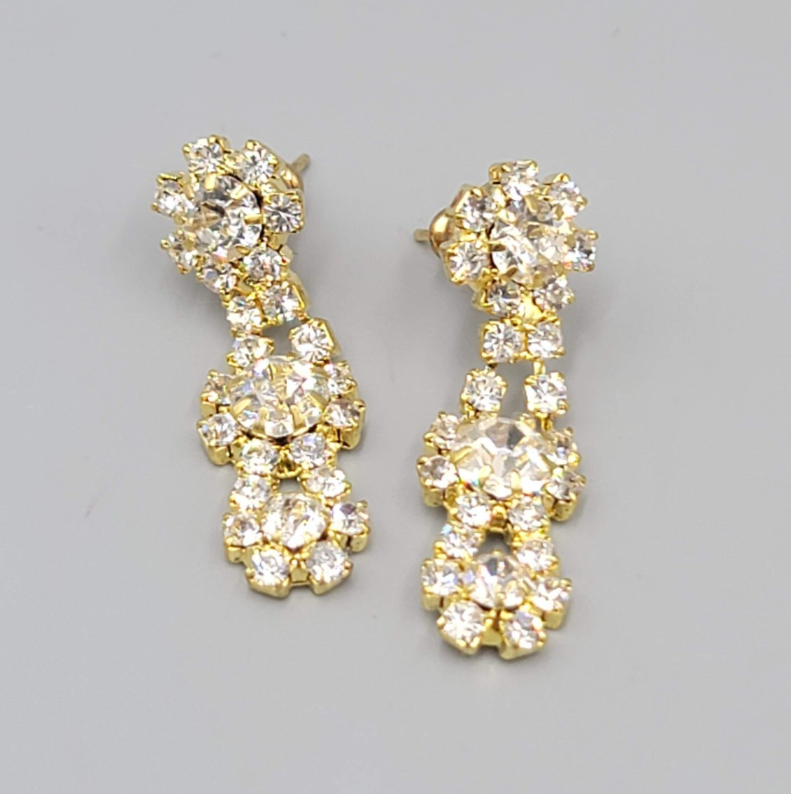 Rhinestone Pierced Earrings Gold tone Dangle Retro  1 3/8 in