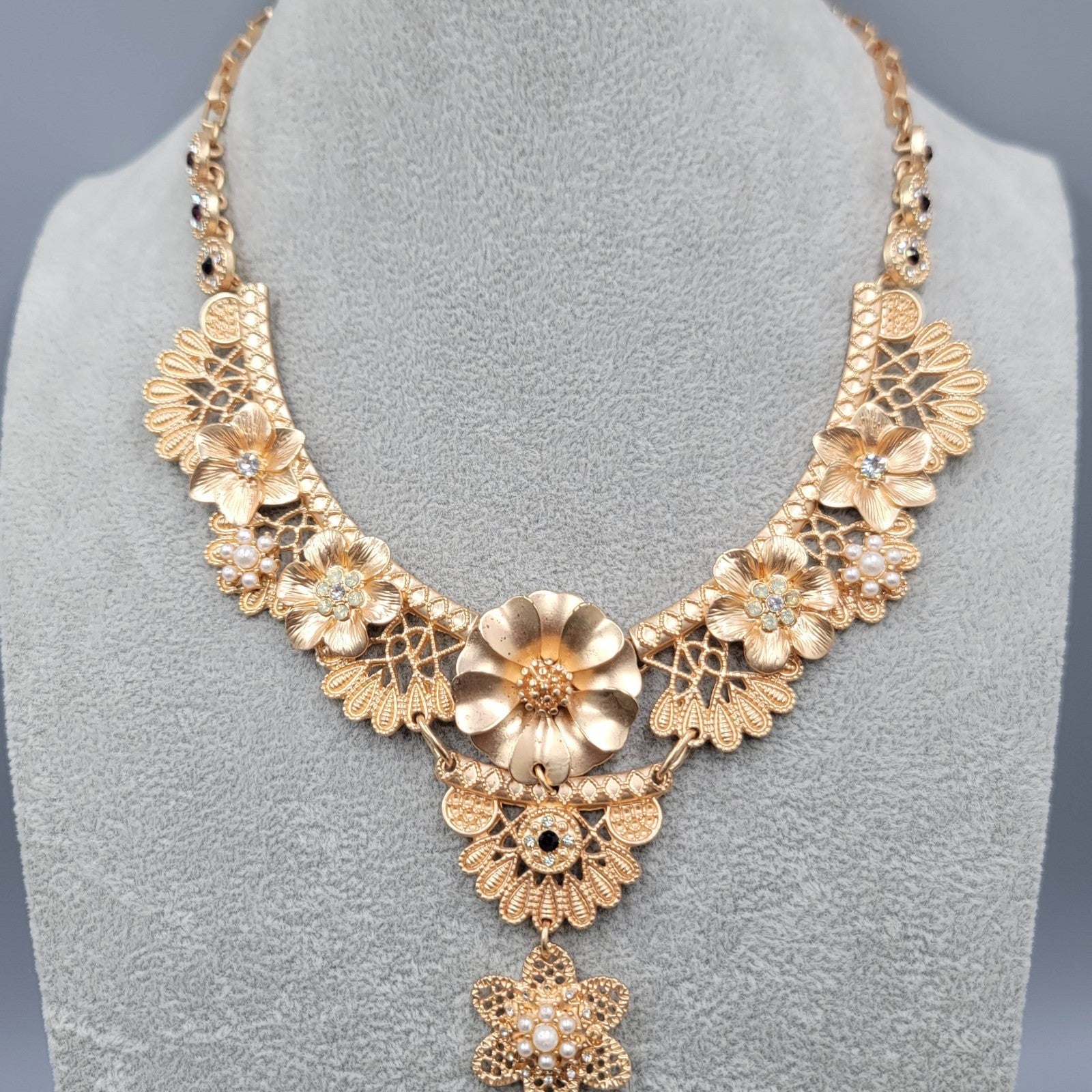 Flower Statement Bin Long Y Drop Necklace Crystal Rhinestone Gold tone LONG