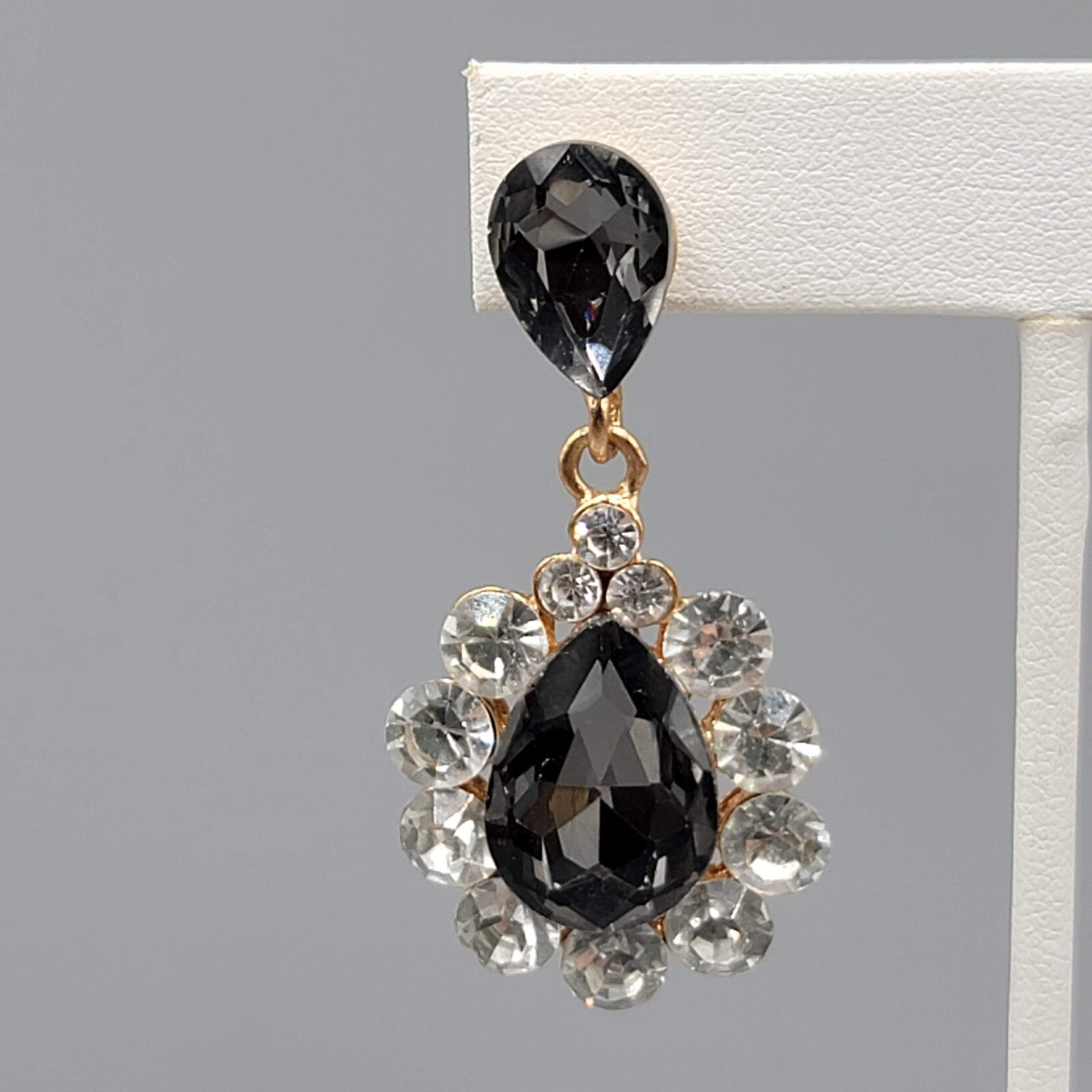 Gray Teardrop Glass Pierced Earrings Gold tone Dangle 2"