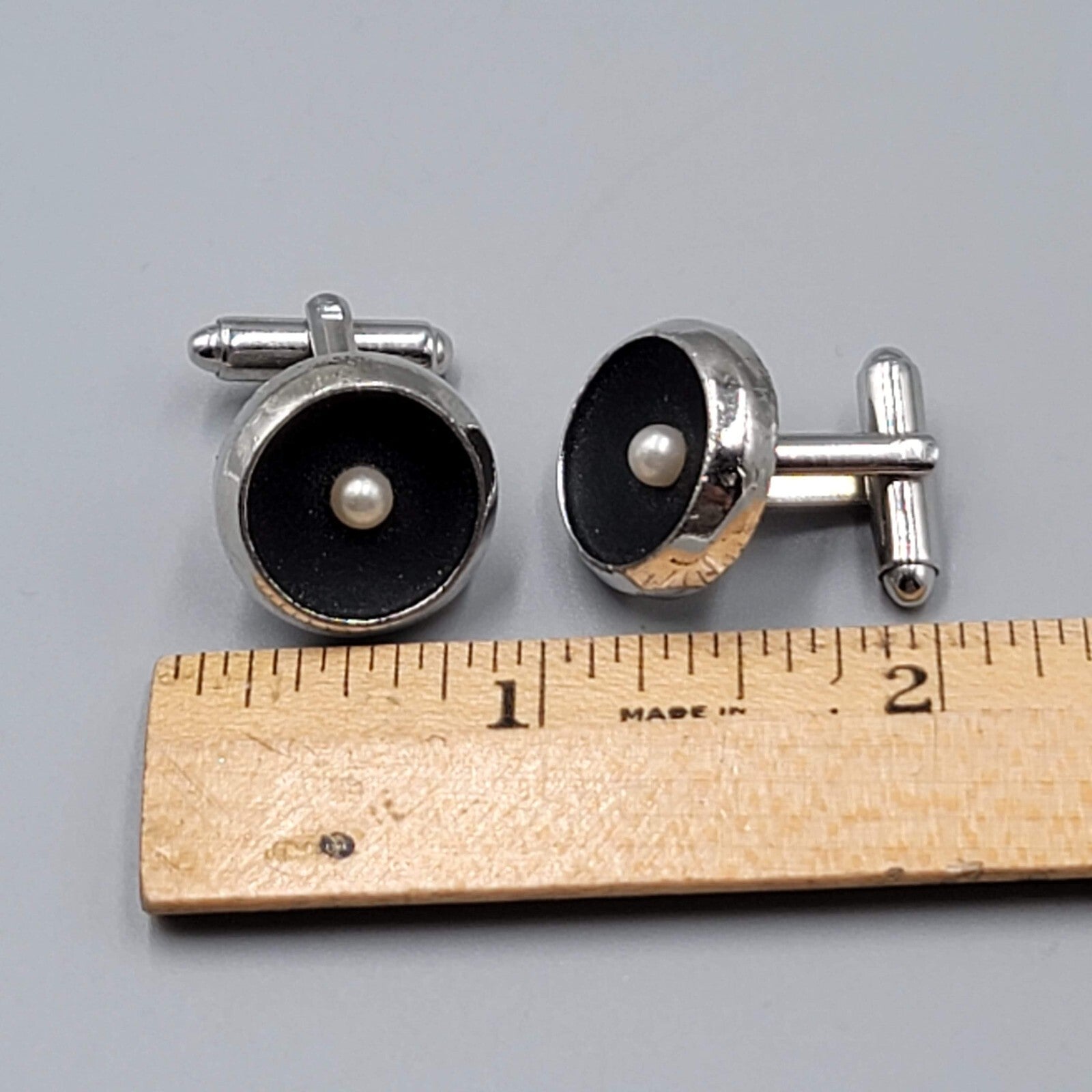 Vintage Silver tone Mens Cufflinks Black Faux Pearl Mens Estate Jewelry 3/4"