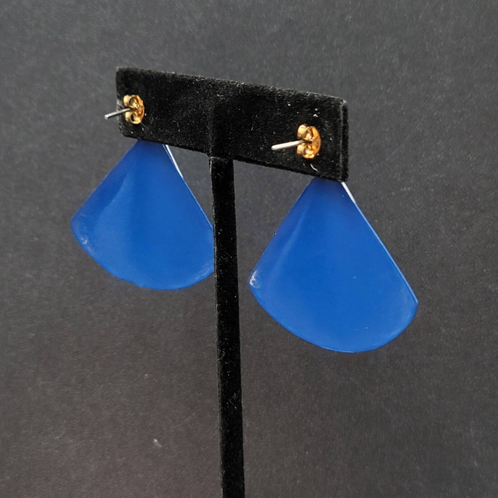 Vintage Pierced Earrings Blue White Enamel Triangle Dangle 1.5"