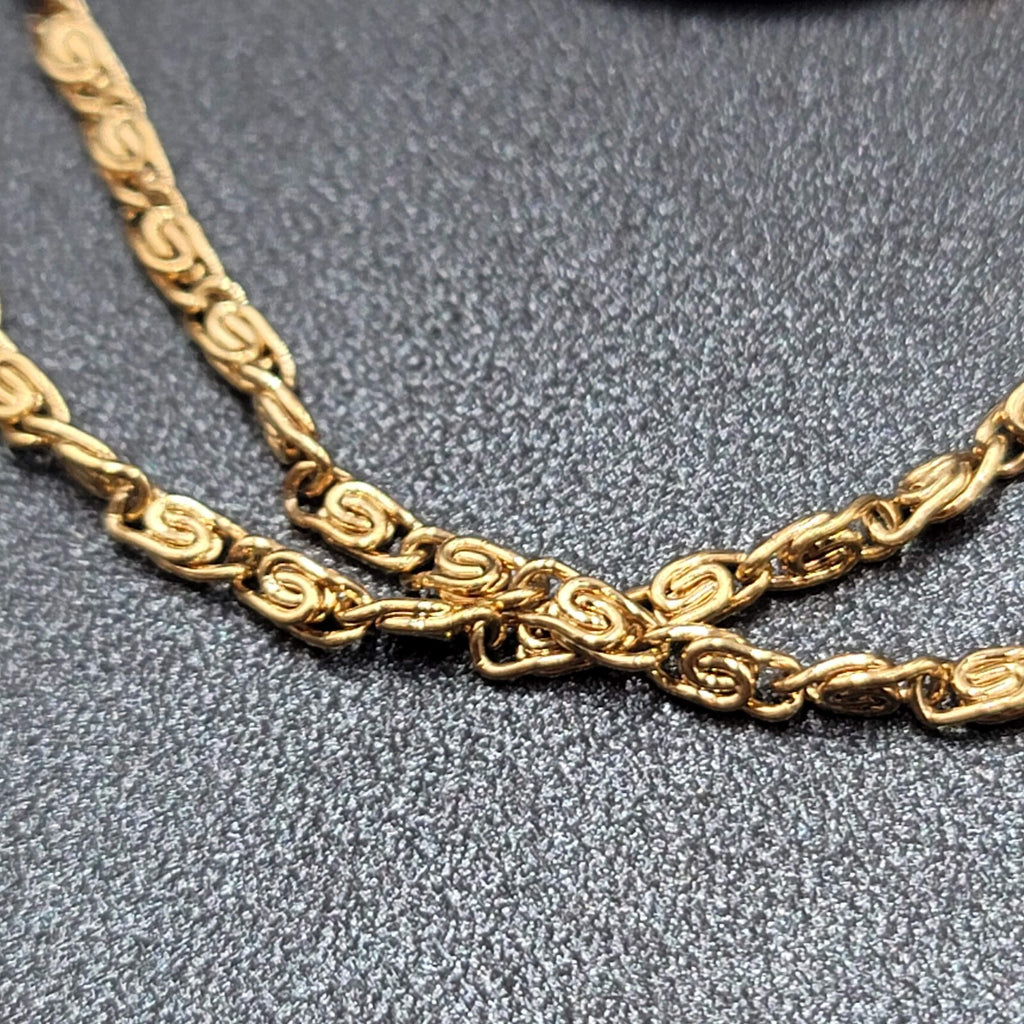 Vintage Enamel over Metal Flower Pendant Gold tone S Chain Necklace 15"