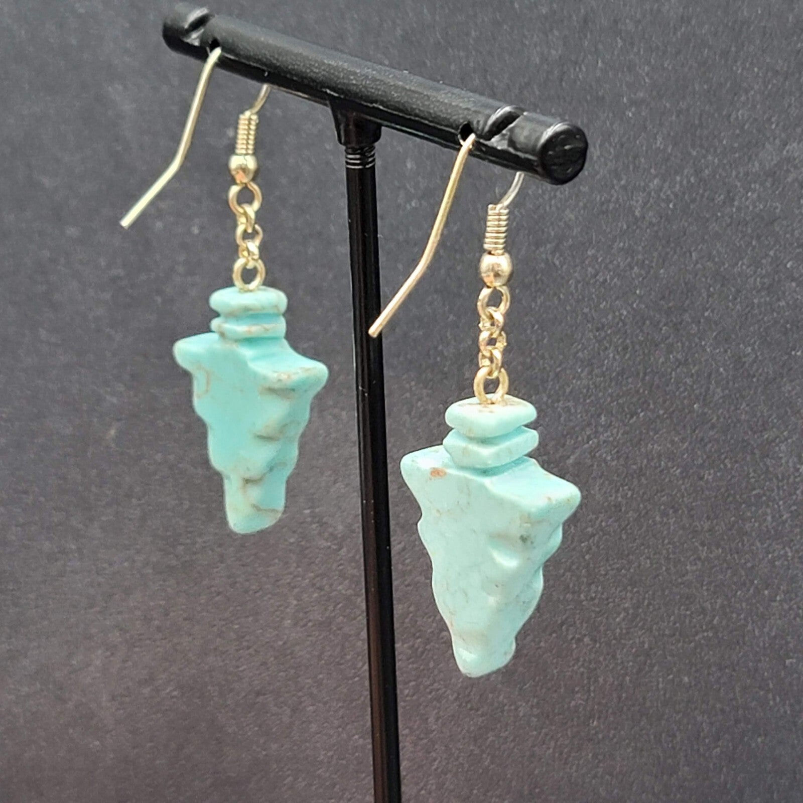 Pierced Earrings Silver tone Blue Stone Arrow Dangle 1"