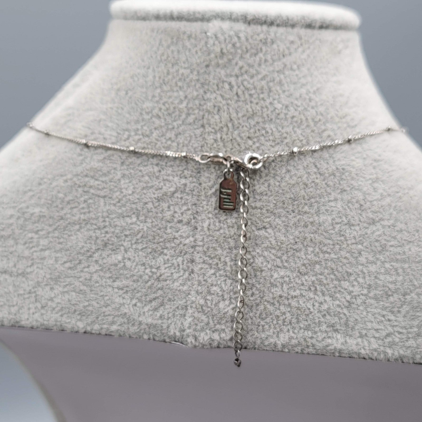 J Jill Shell Pendant Sterling Silver Necklace 20 - 22 in Station Chain 925