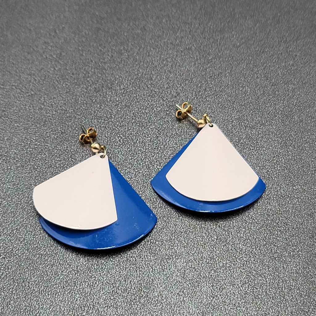 Vintage Pierced Earrings Blue White Enamel Triangle Dangle 1.5"