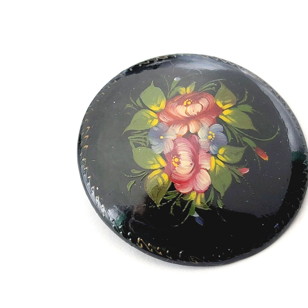 BLACK LAQUERED HAND PAINTED RUSSIAN FLORAL FOLK ART BROOCH 1  7/8"
