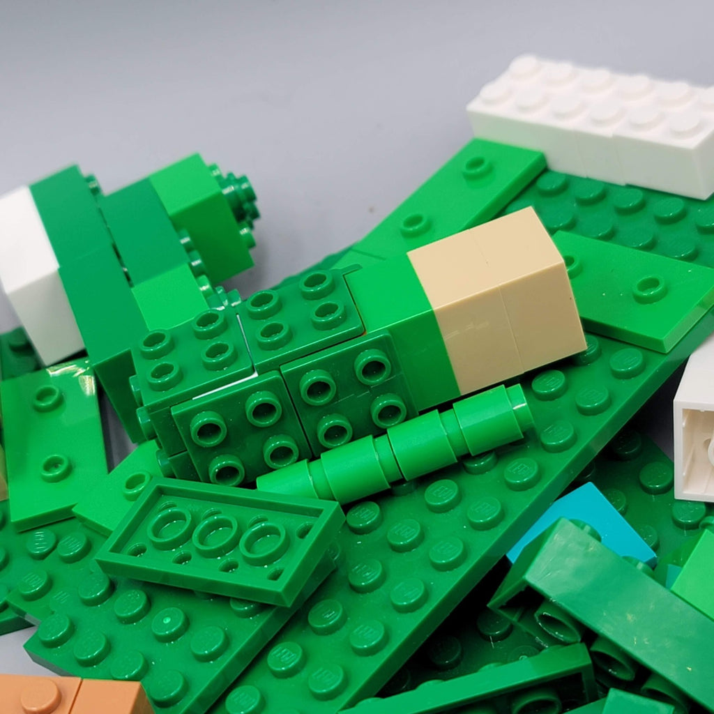 LEGO Loose Brick Lot Over 2.5 Pounds Mostly Minecraft