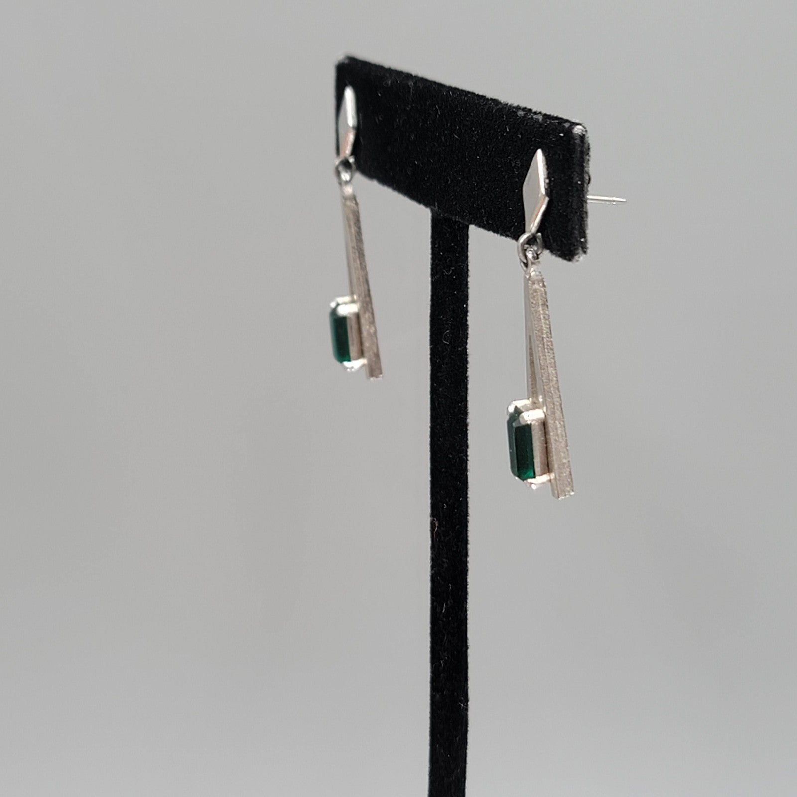 Vintage Avon Pierced Earrings Green Stone Silver tone Dangle  1.5 in