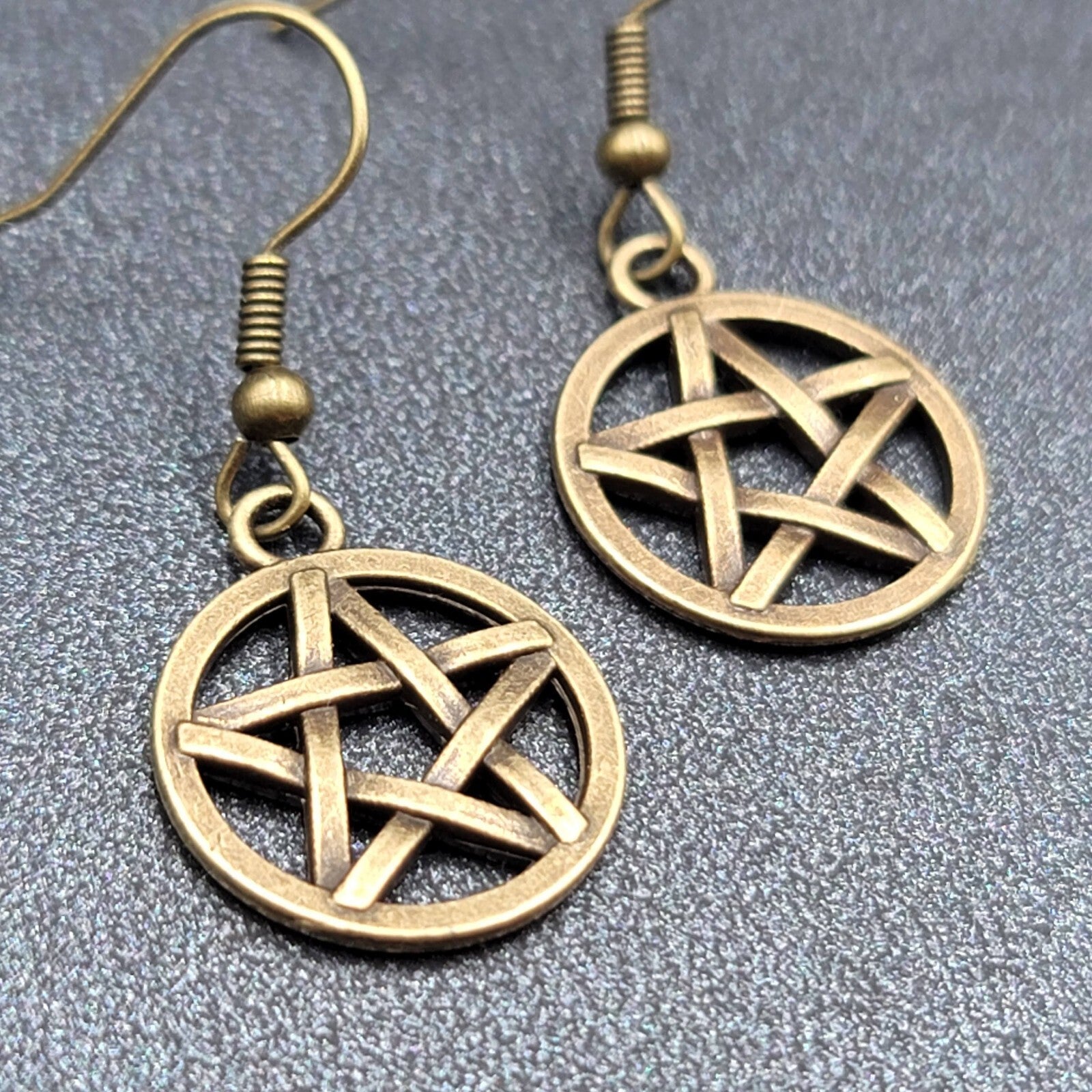 Pierced Earrings Bronze tone Round Pentacle Pentagram Dangle 3/4"