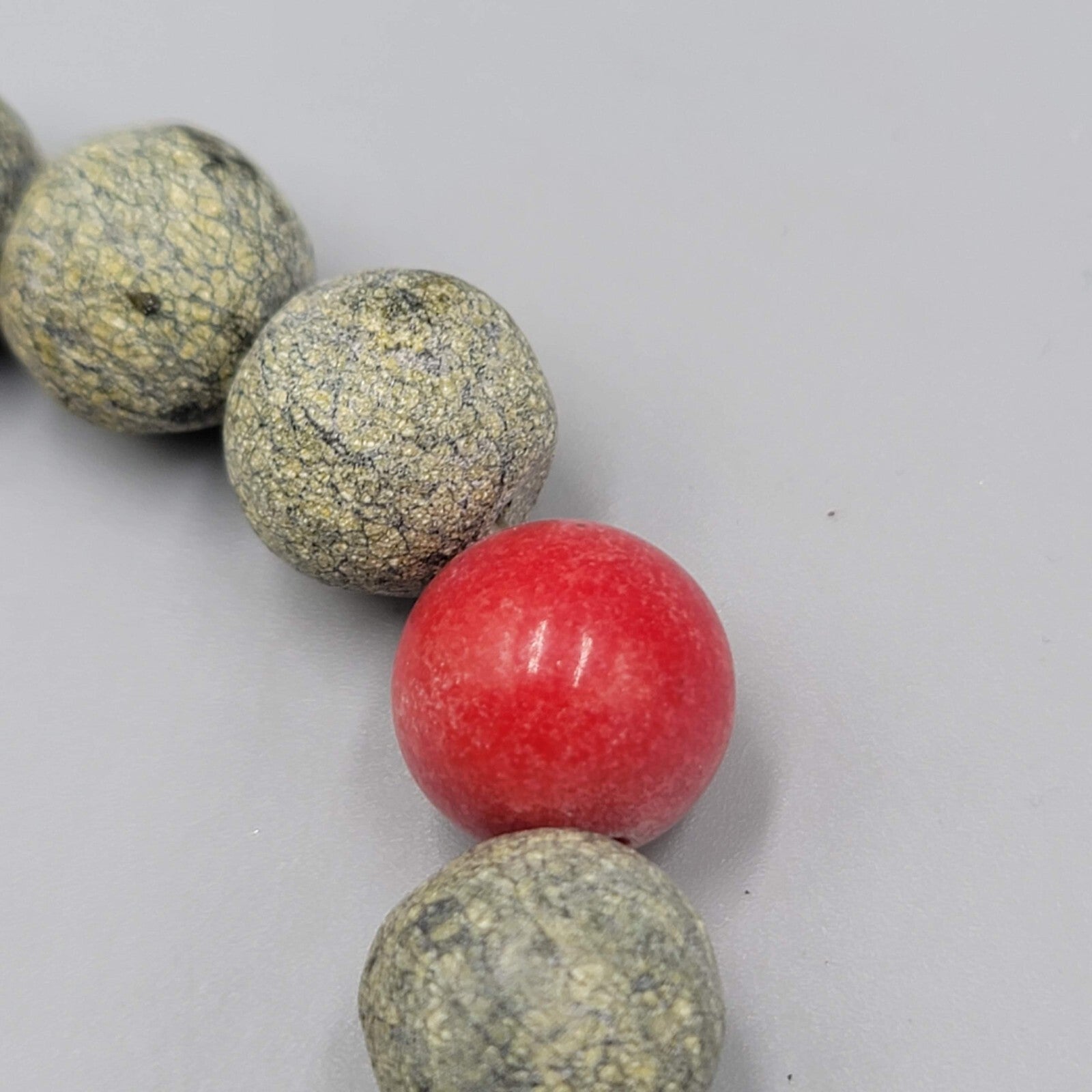 Vintage Raw Epidote Green Bead Bracelet Red Thulite Elastic 7"