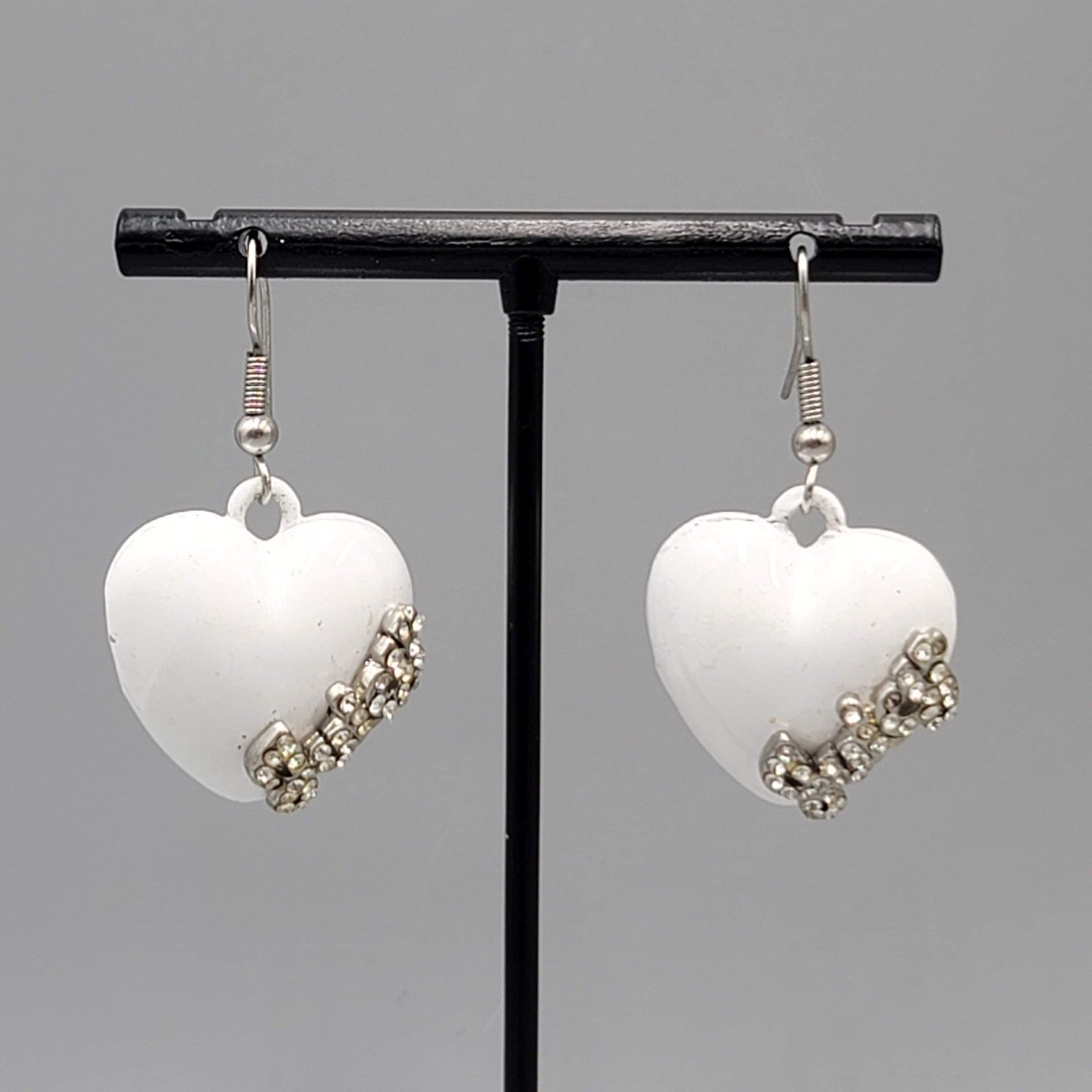 Juicy Pierced Earrings White Enamel Puffy Hearts Rhinestones Silver tone Dangle 
