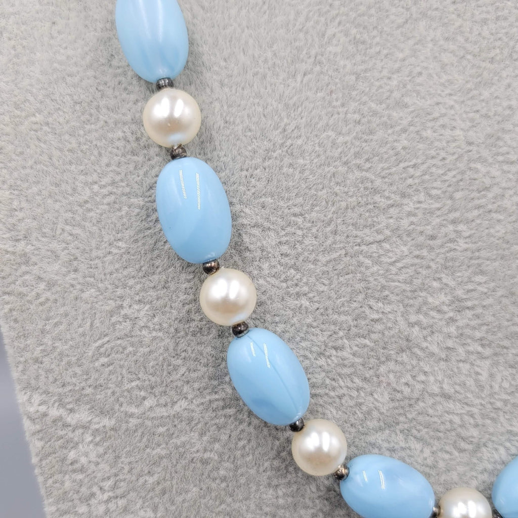 Vintage Swirl Blue Acrylic Necklace White Silver tone Beads 24 in