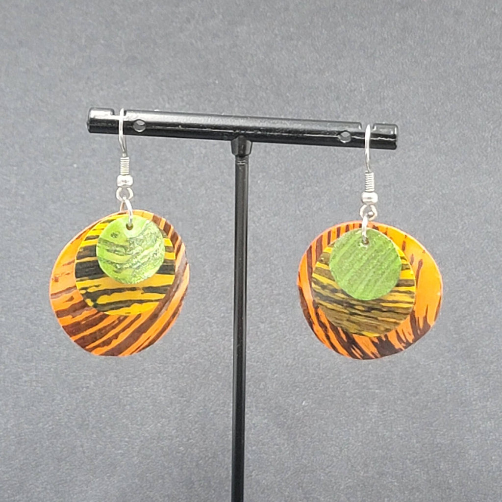 Pierced Earrings Silver tone Black Striped Shell Dangle 1.25"