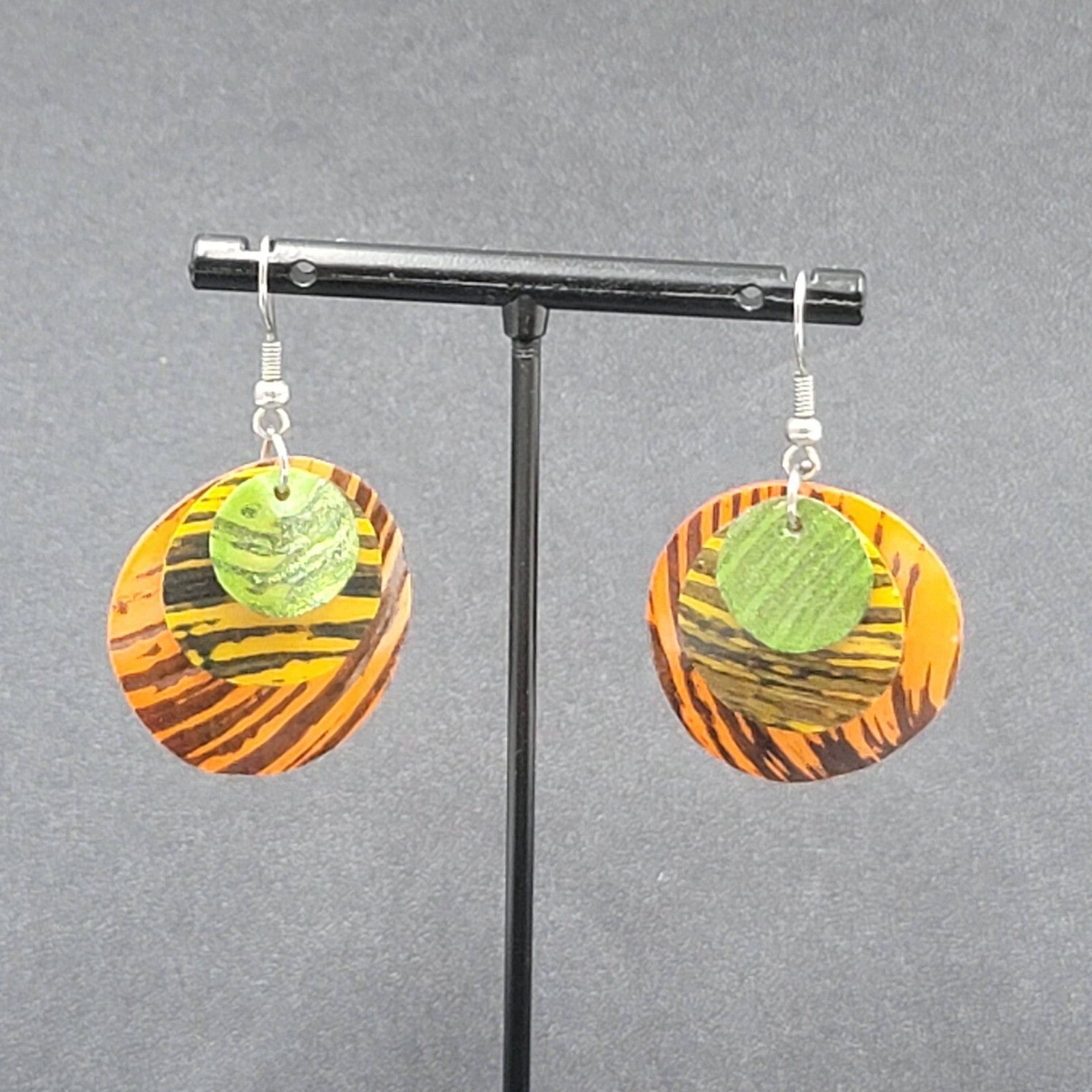 Pierced Earrings Silver tone Black Striped Shell Dangle 1.25"