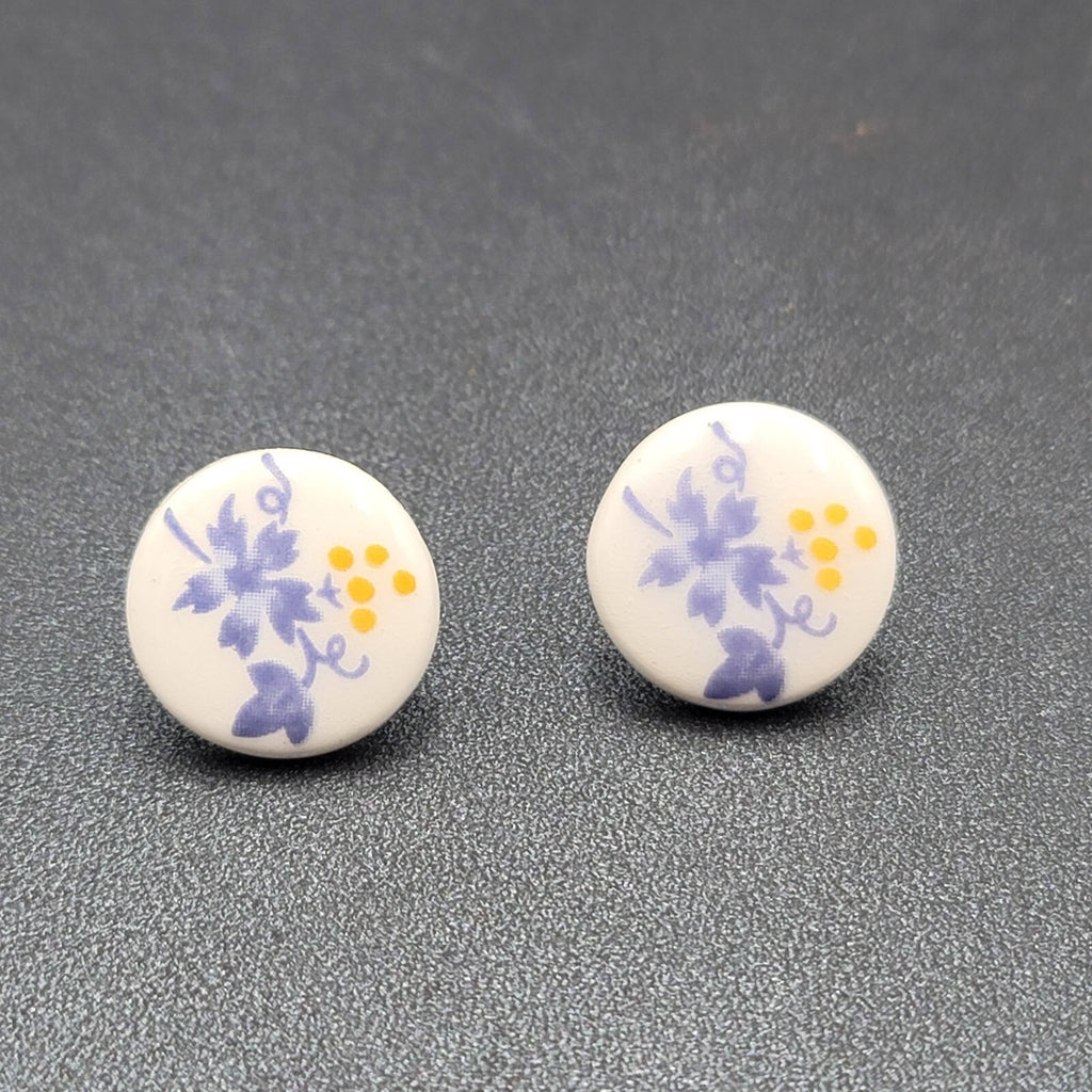 Vintage Pierced Earrings Ceramic White Hand Painted Purple Yellow Grapes 3/4"
