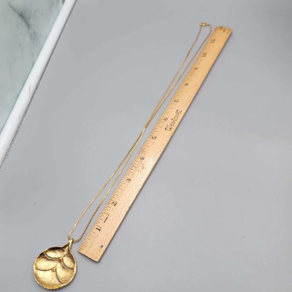 Vintage Pendant Necklace Gold tone Long Gold tone Chain 24"