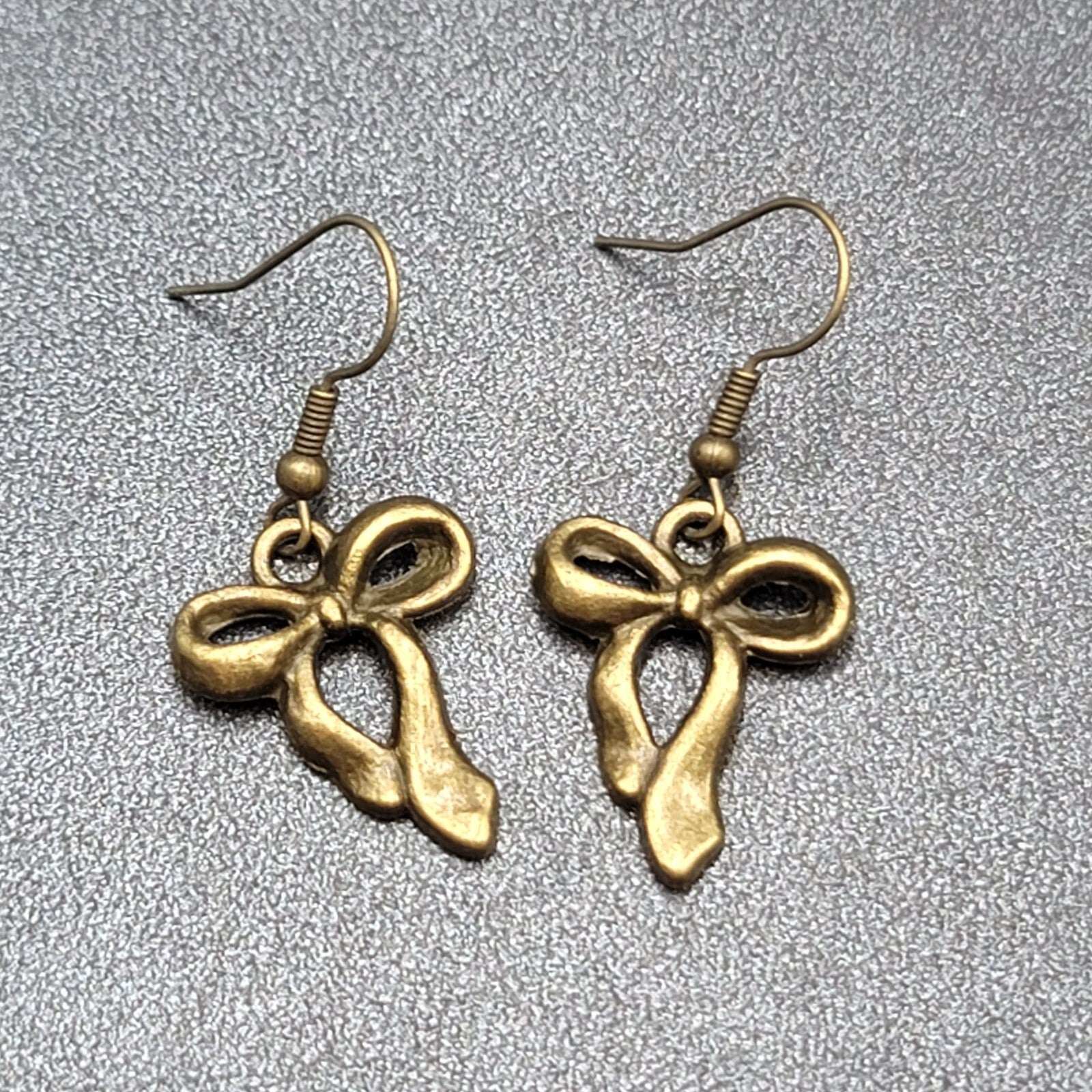 New Bow Pierced Earrings Bronze tone Dangle 7/8"