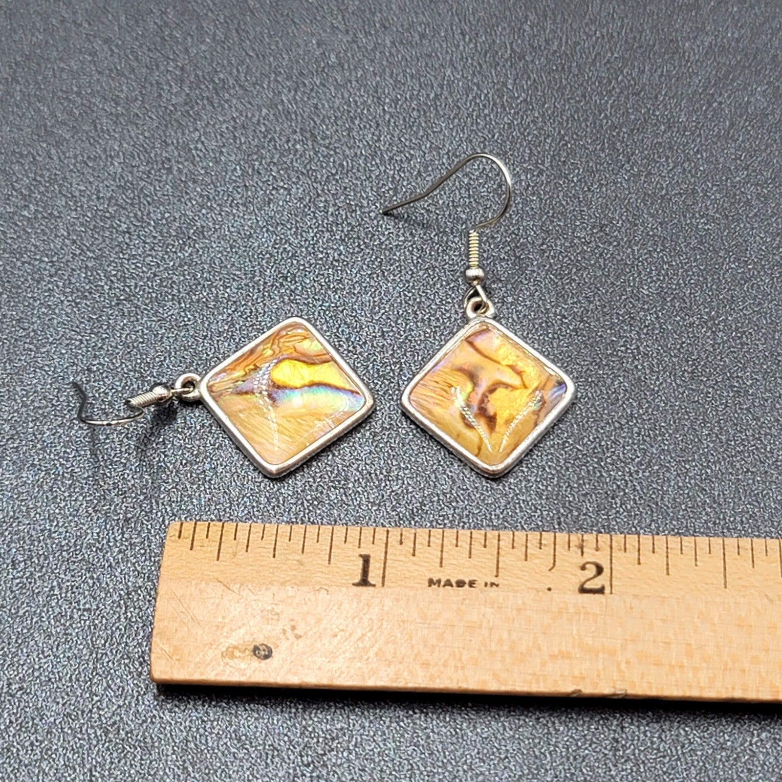 Pierced Earrings Silver tone Yellow Faux Abalone Square Dangle 7/8"