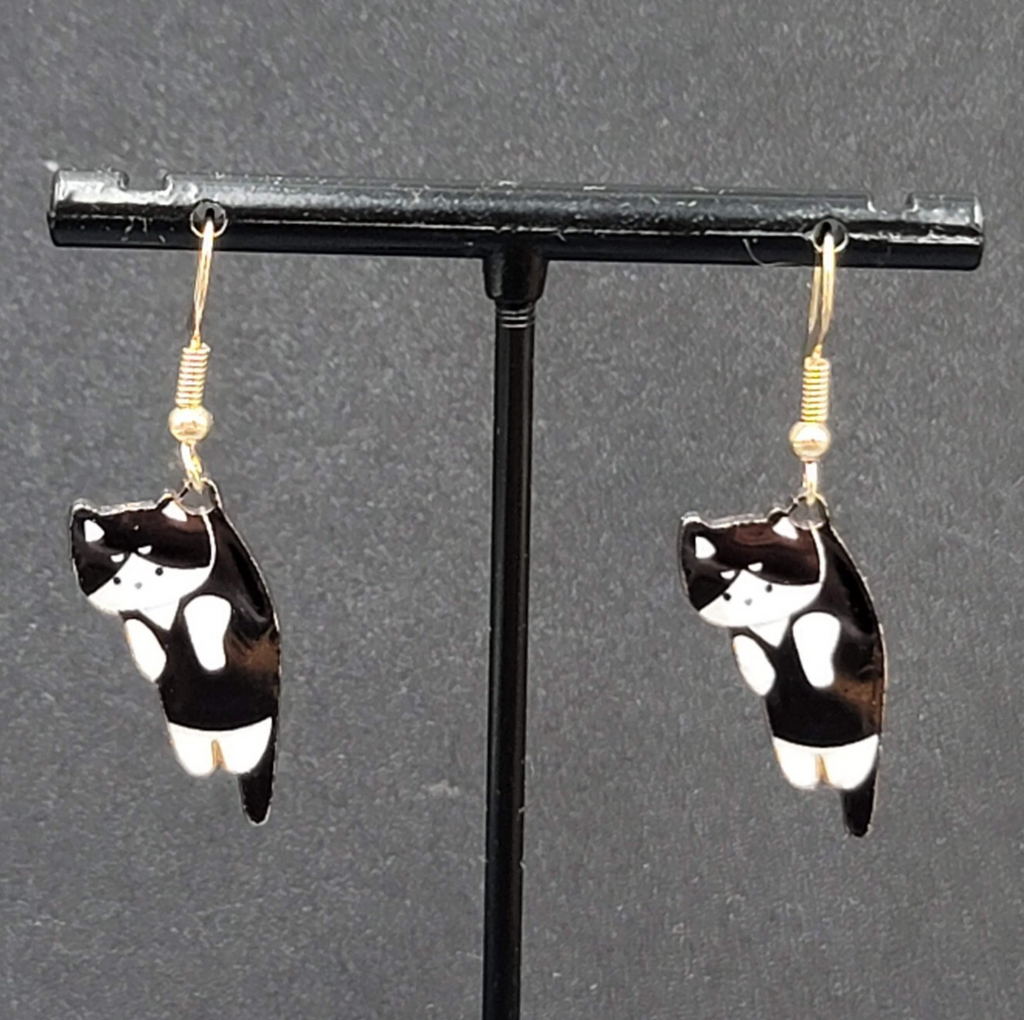 Kitty Cat Pierced Earrings Gold tone Black White Tuxedo Kitten Hanging Dangle 1"