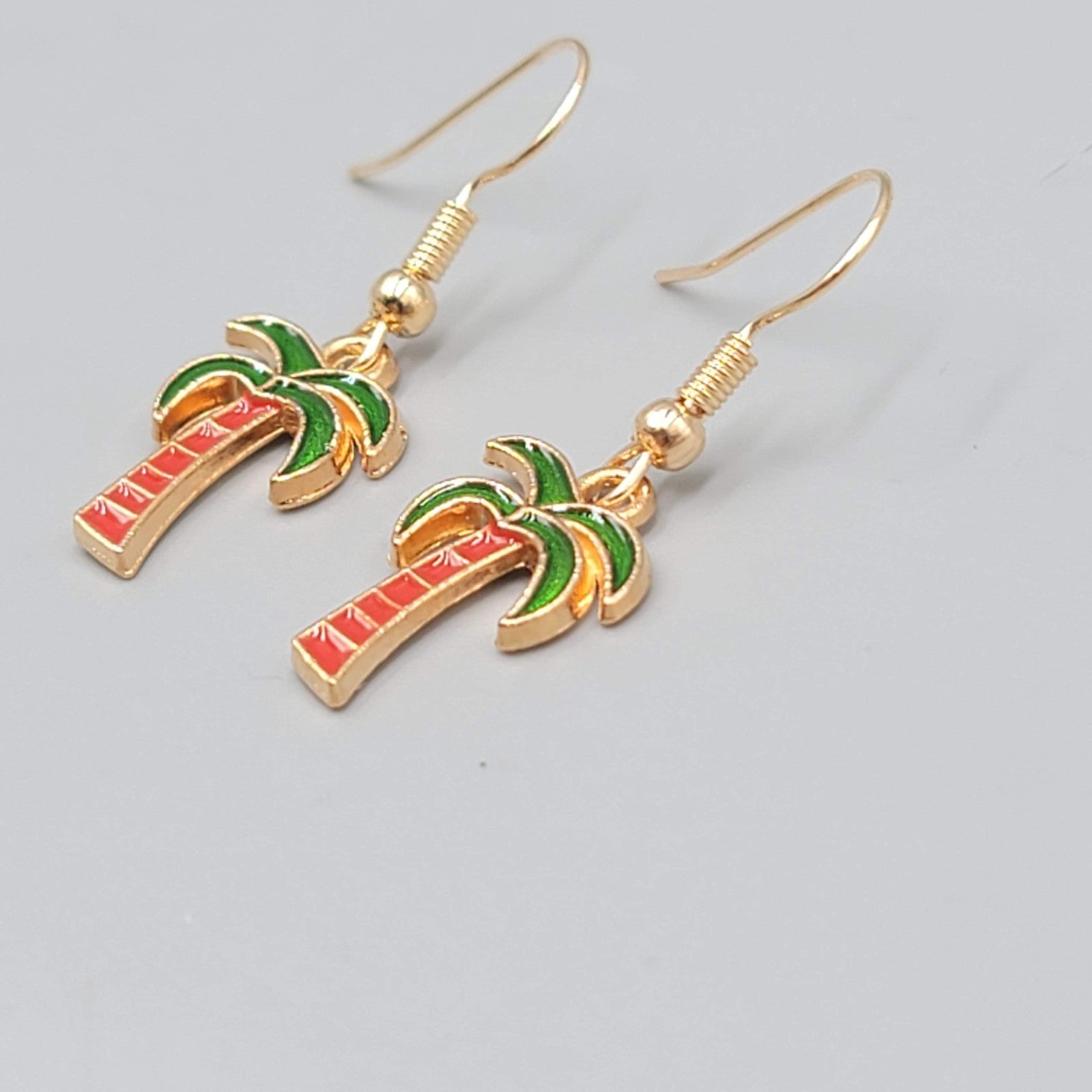 Enamel Palm Tree Pierced Earrings Gold tone Dangle Red Trunk 3/4"