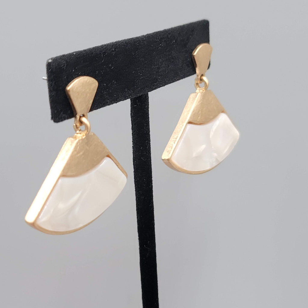 Pierced Earrings Gold tone White Pearloid Resin Dangle 1.25"