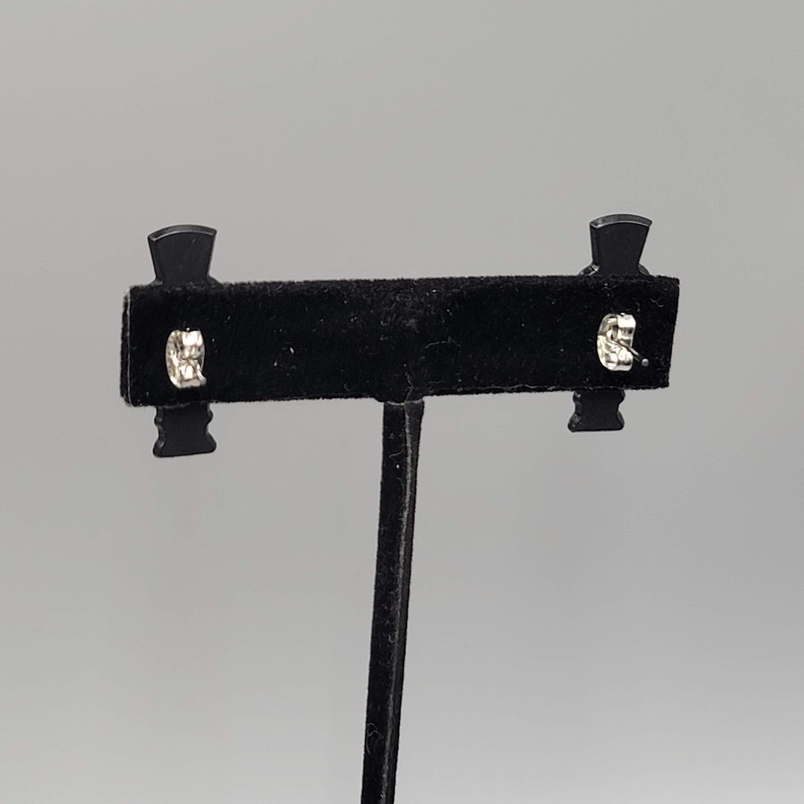 Christmas Nutcracker Pierced Earrings Drop 1"