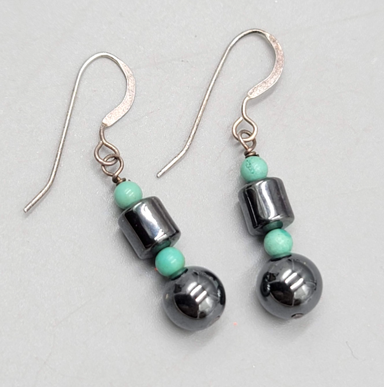 Hematite Bead Pierced Earrings Silver tone Dangle 1 in